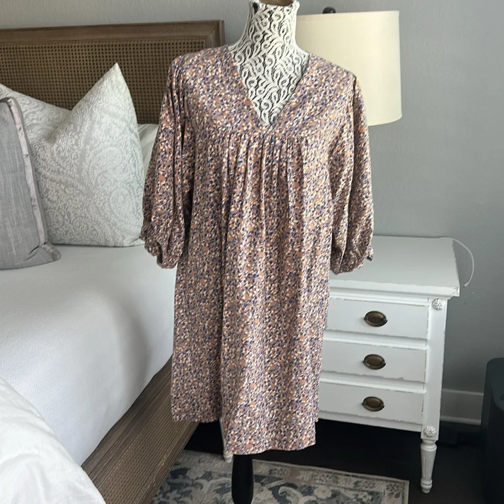 Mirth Belem Dress in Costal Coral - Picture 5 of 14